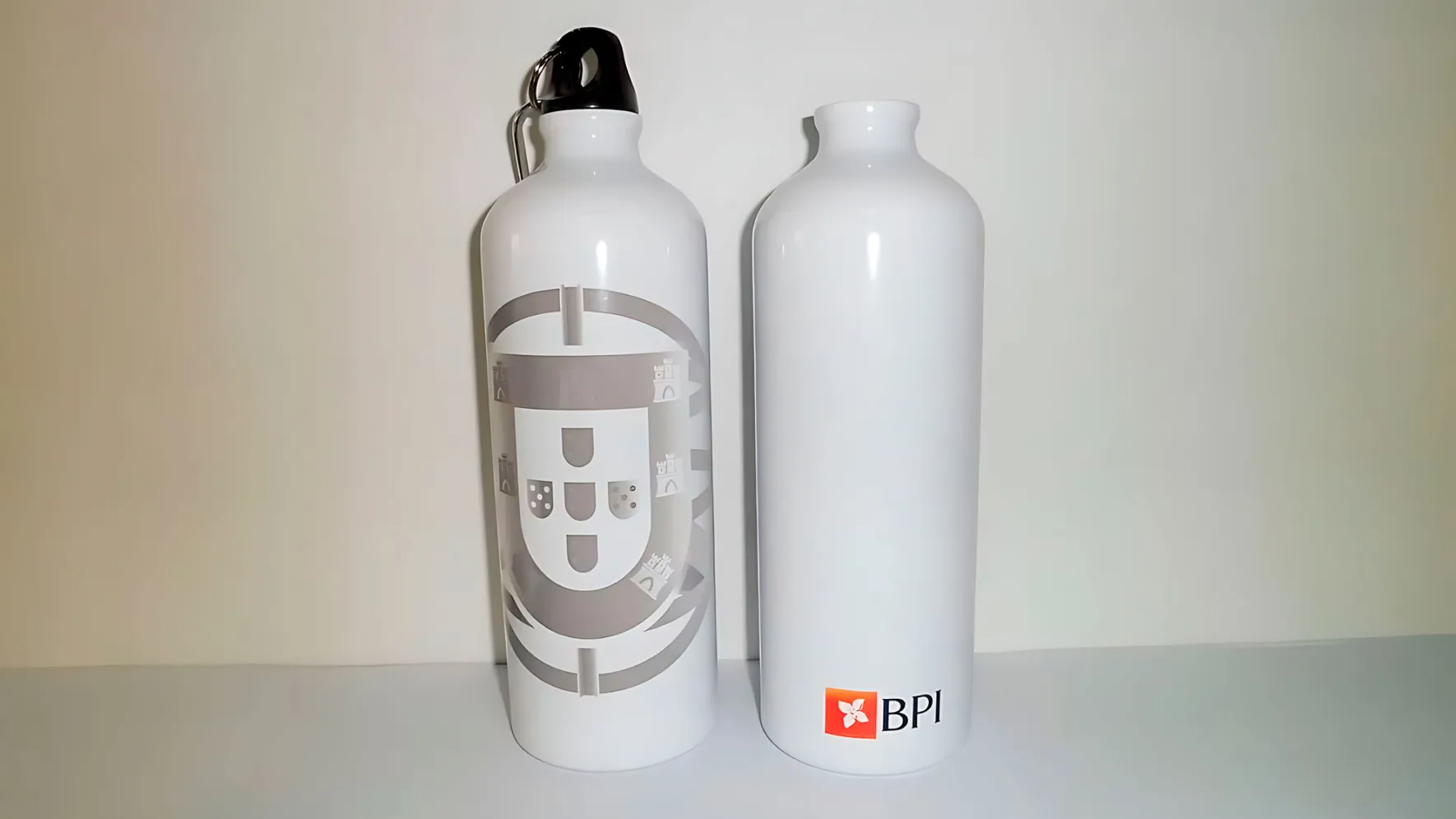 Garrafas reutilizáveis personalizadas com logótipo (Portugal e BPI)